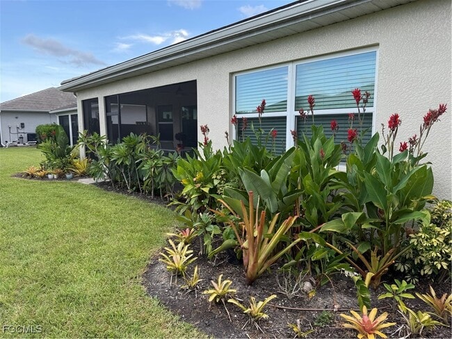 Building Photo - 16542 Crescent Beach Way