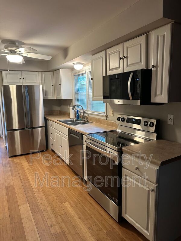 Building Photo - 10387 Monocan Way