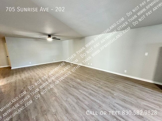 Building Photo - 705 Sunrise Ave