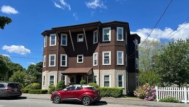 Building Photo - 38 Sawtell Ave