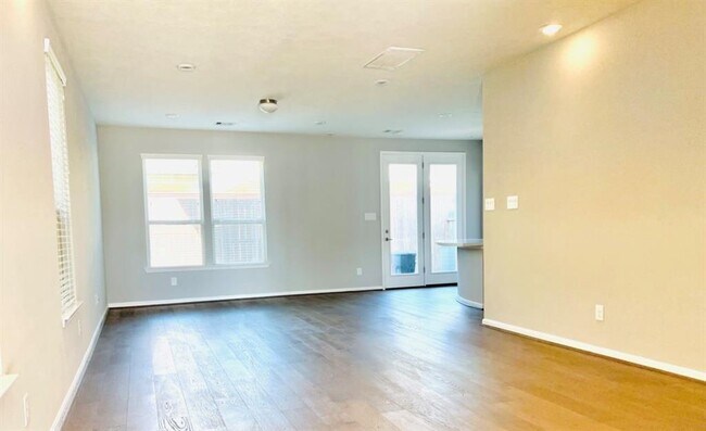Building Photo - 8908 Hollister Commons Ln