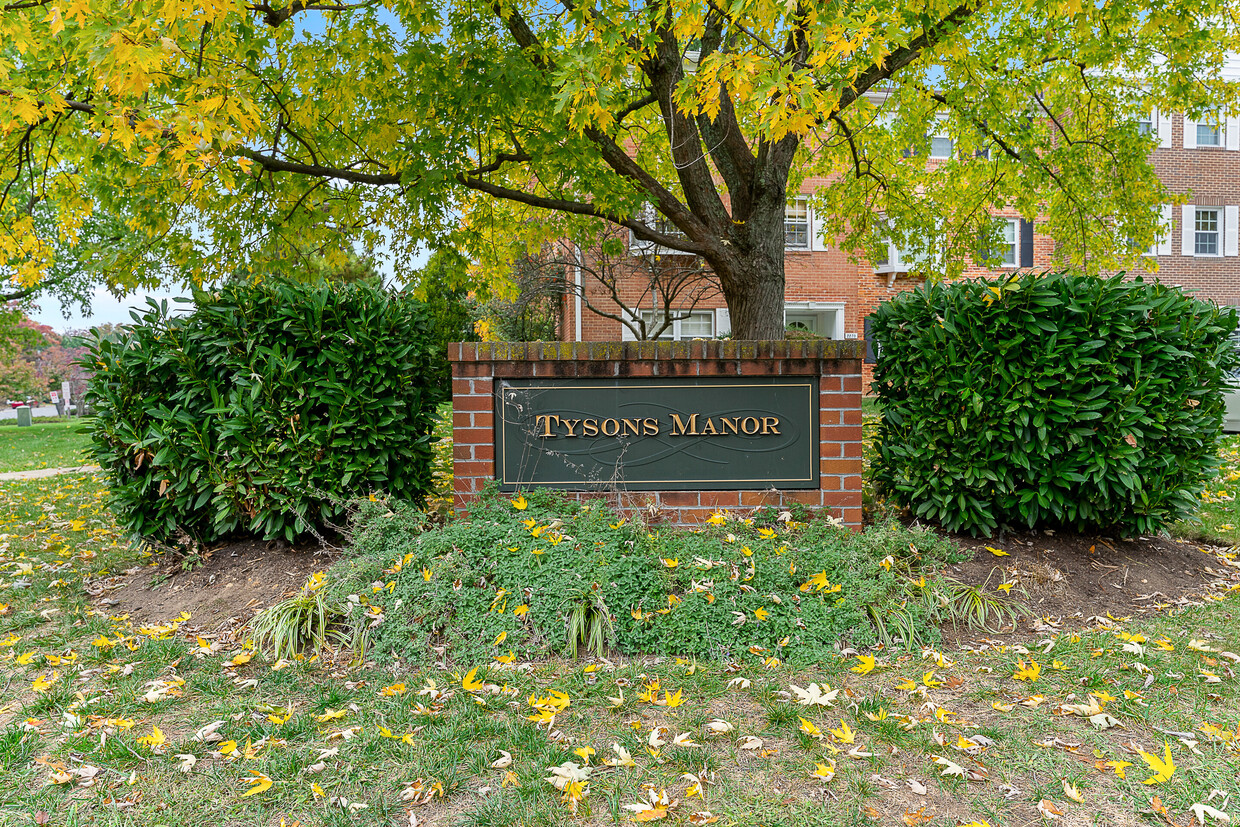 Foto principal - 2262 Wheystone St