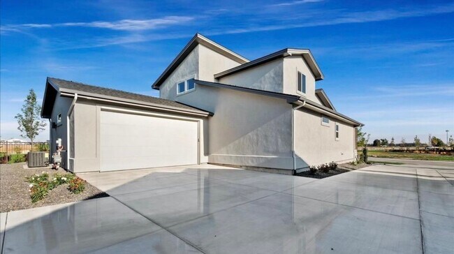 Building Photo - Riverstone: 3 Bedroom 3 Bath, Patio Home, ...