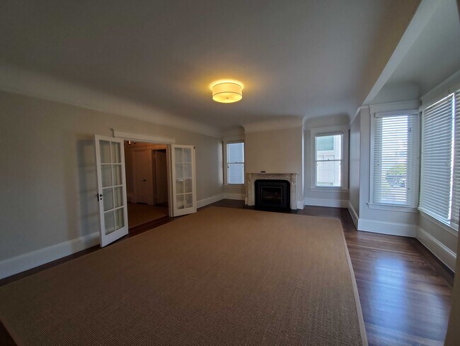Building Photo - 2521 Steiner St