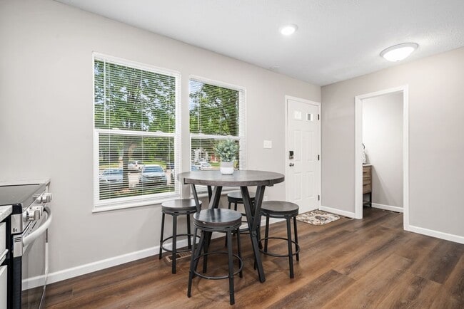 Building Photo - 8321 Lariat Ct