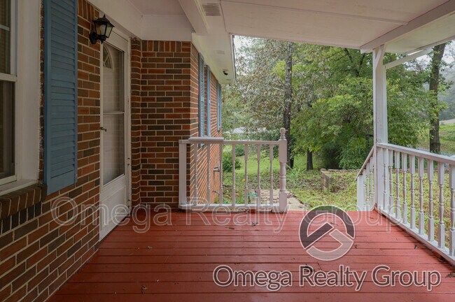 Foto del edificio - 2165 Wayne Rd