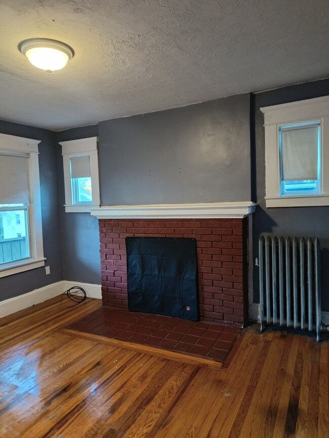 Building Photo - 92 Clifton Ave