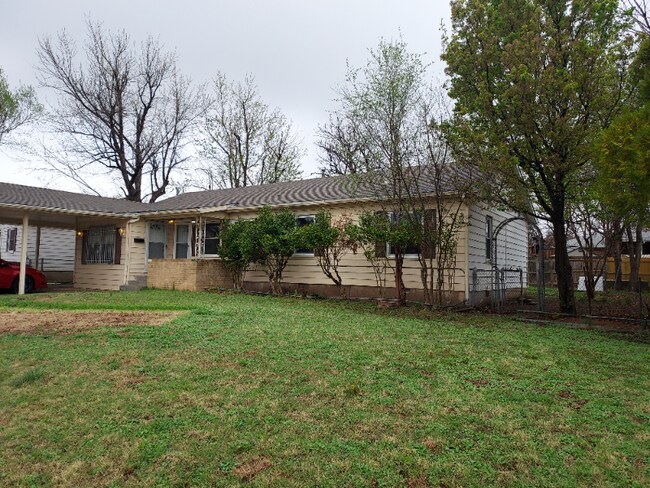 Foto del edificio - 2213 NW Lincoln Ave