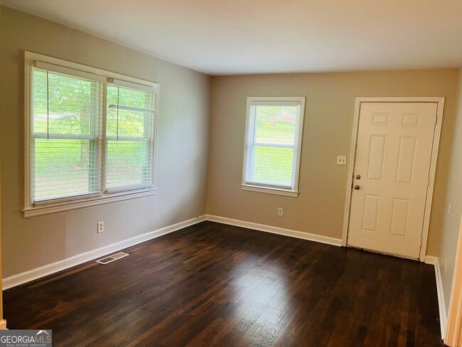Building Photo - 4531 Wesley Dr