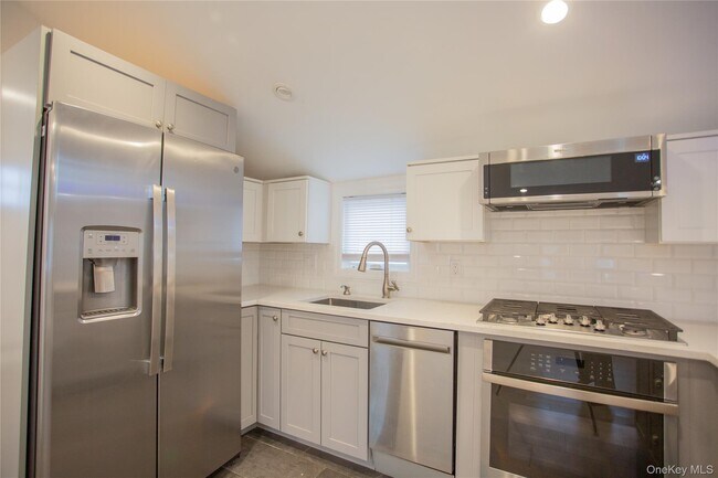 Foto del edificio - 105 Pacific Blvd