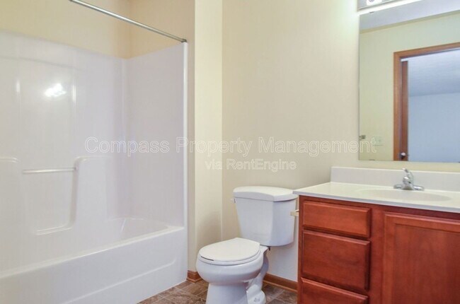 Foto del edificio - 11088 52nd Ave