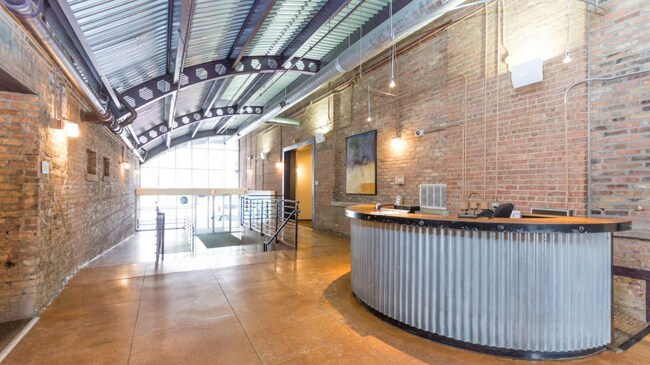 Foto del edificio - 500 S Clinton St