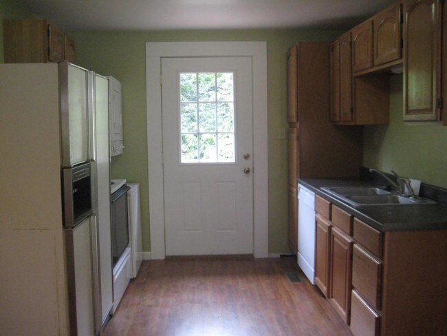 Building Photo - 1112 Narrow lane #1, 37601