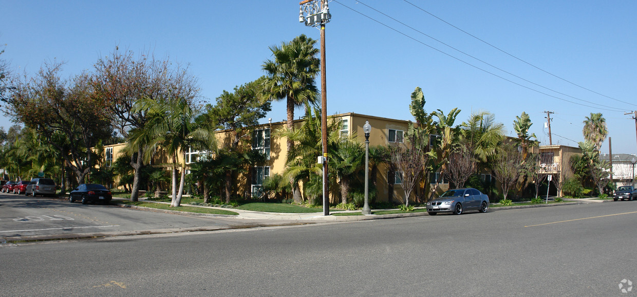 Primary Photo - Casa Alamitos