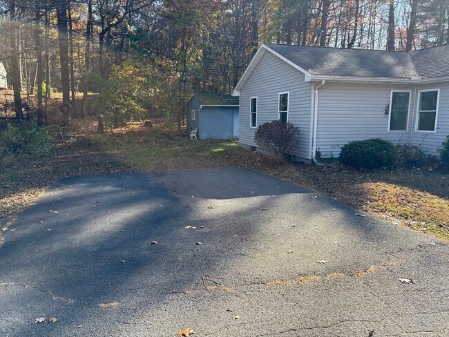 Building Photo - 2 Jerry Ln