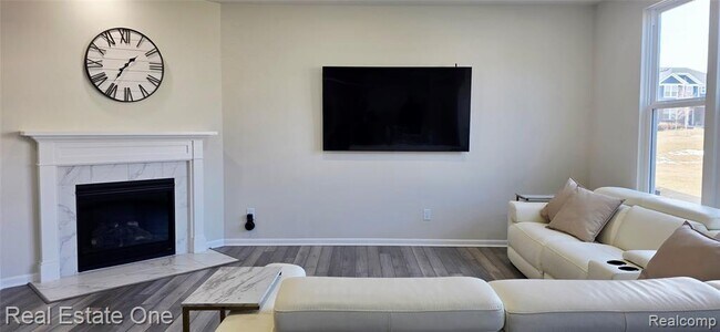 Foto del edificio - 2720 Tulip Wy