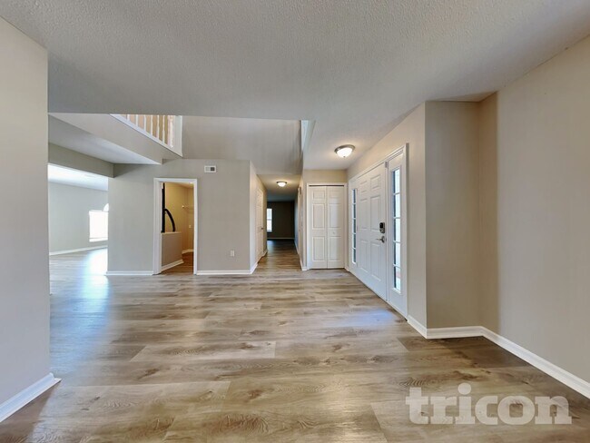 Foto del edificio - 3691 Wellington Ln