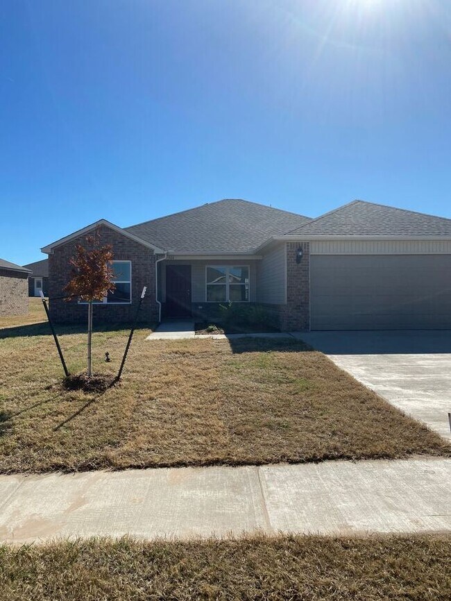Foto del edificio - *New Years Special* BRAND NEW Four Bedroom...