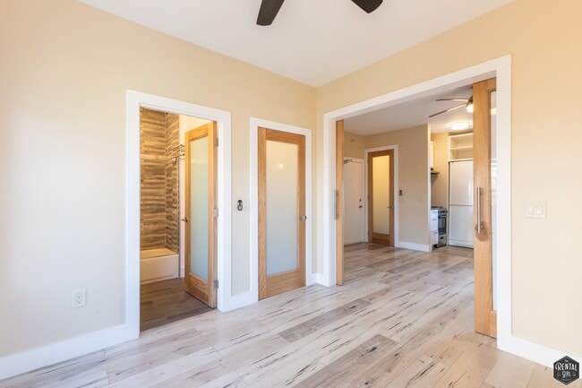 Building Photo - 14 Westminster Ave