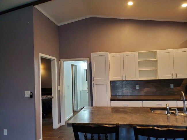 Foto del edificio - 2701 Blue Mound Rd W