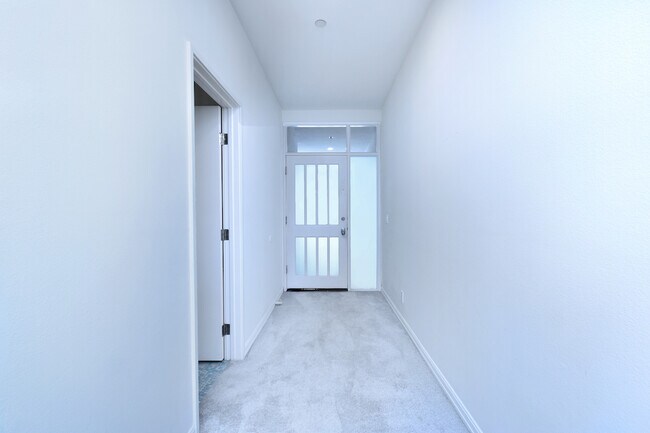 Entrance - 2115 3rd St