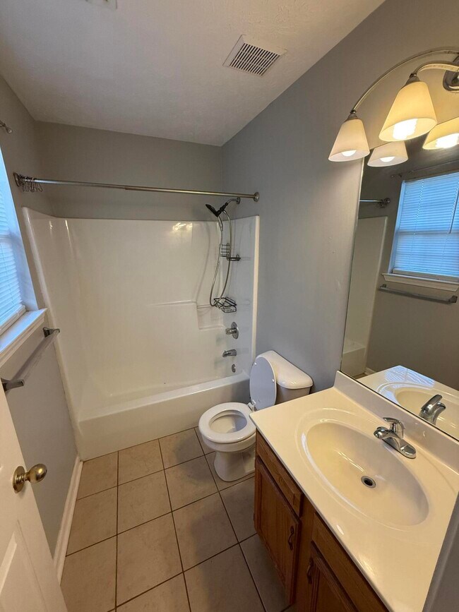 Building Photo - 881 Revere Run Dr