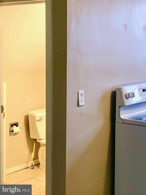 Building Photo - 50 Dymond Ave