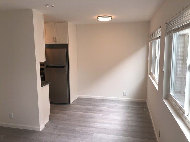 comedor - 565 8th Ave