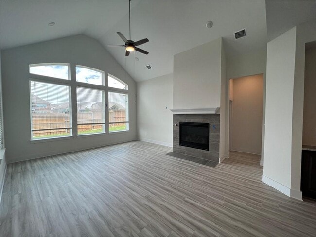 Building Photo - 982 Wild Pecan Lp
