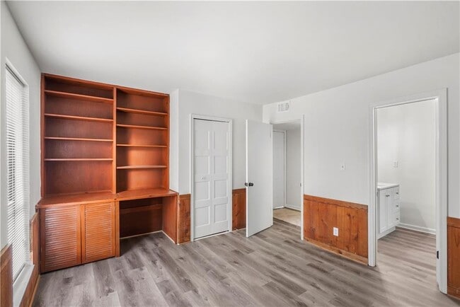 Foto del edificio - 4705 Mariners Dr