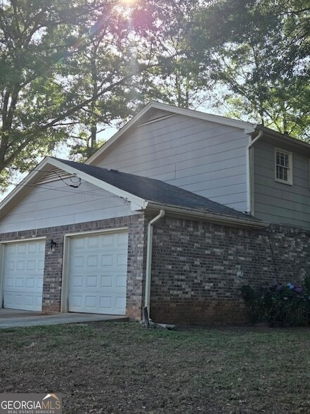 Photo - 2206 Country Club Drive SE Unit House