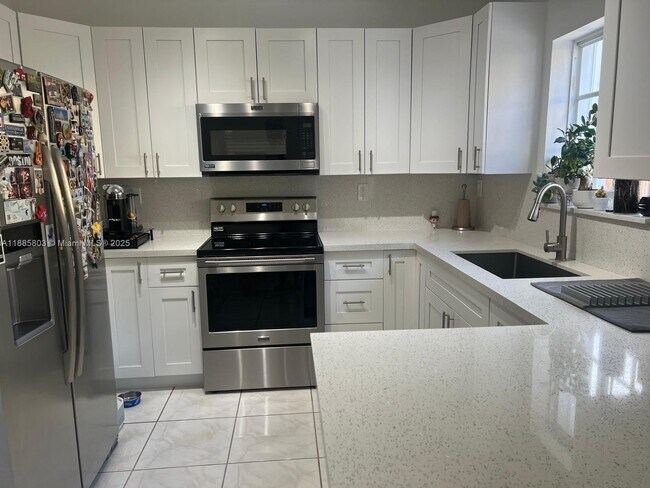 Foto del edificio - 14335 SW 133rd Ct