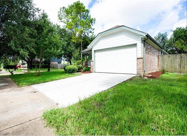 Building Photo - 15322 Appleridge Dr
