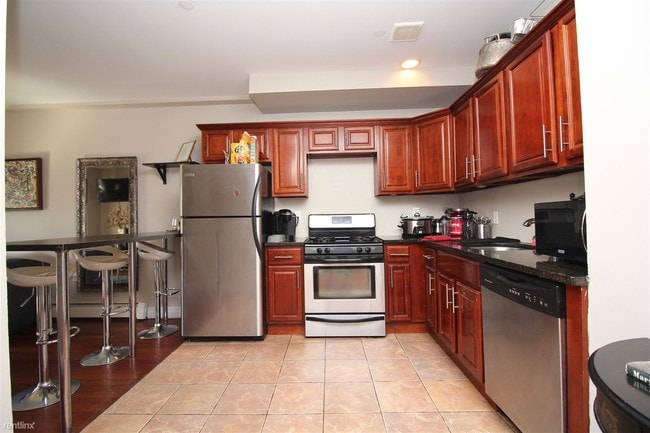Building Photo - 3 br, 3 bath  - 1499 Bushwick Ave