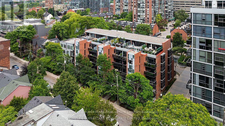 Photo principale - 60-160 Niagara St