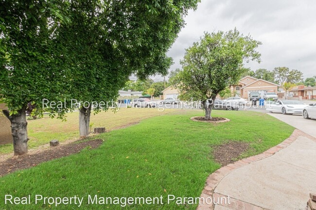 Building Photo - 3 br, 1.5 bath House - 17236 Los Alimos St