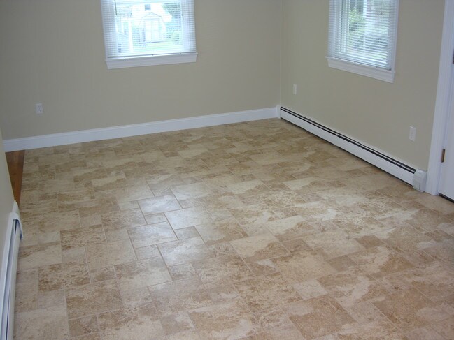 Building Photo - 45 Lancaster Rd