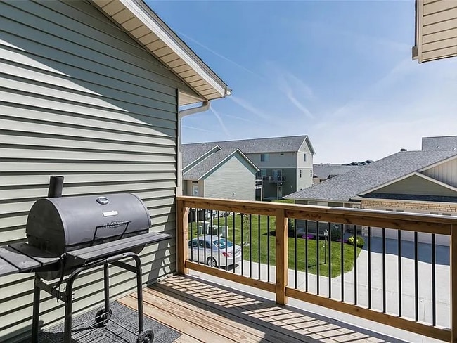 Photo - 61 Renee Ln Townhome