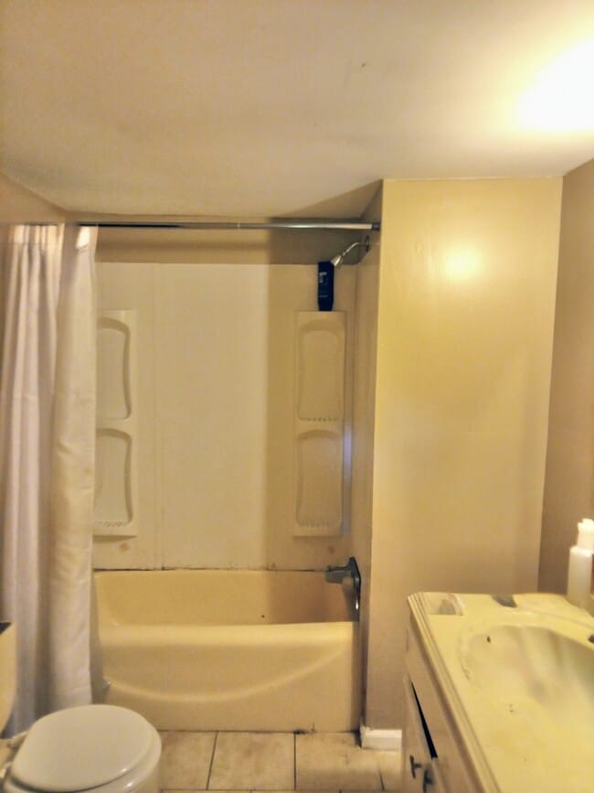 Building Photo - 1153 Hodson Dr