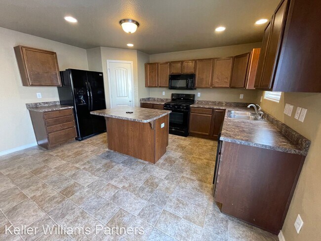 Building Photo - 3 br, 3 bath House - 7640 Dellwood Ln