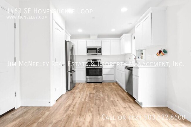 Foto del edificio - 1463 SE Honeysuckle Loop