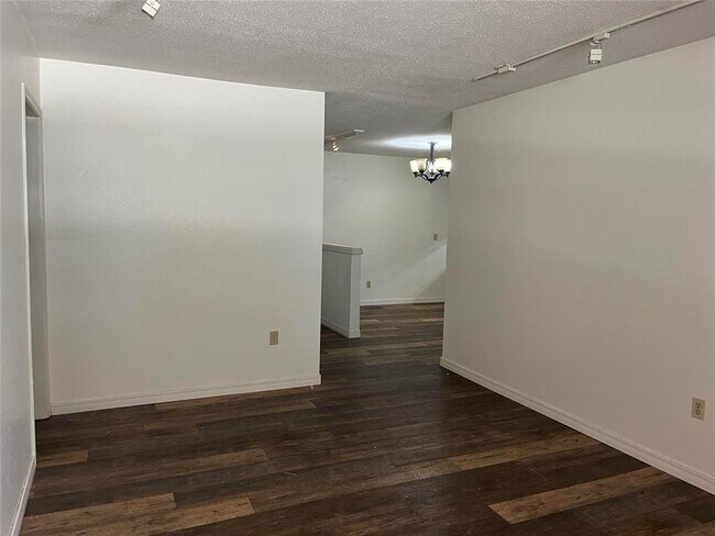Building Photo - 7416 NW 28th St