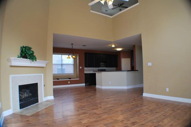 Foto del edificio - 5816 White Pine Dr
