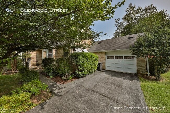 Building Photo - Single Family Home for Rent in Emmaus