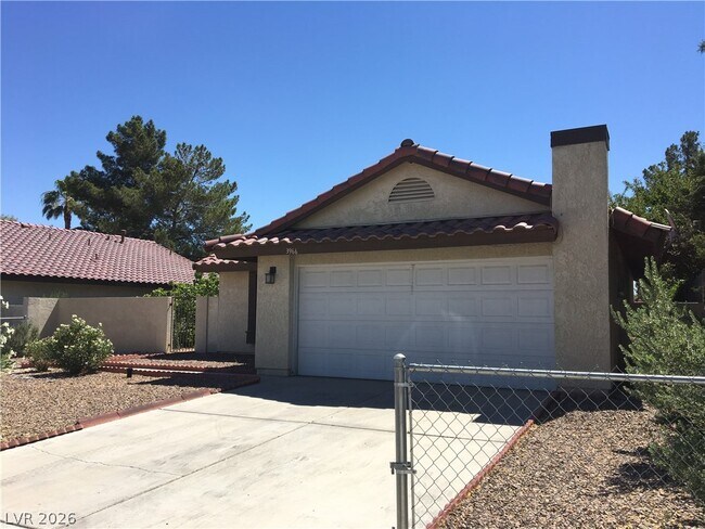 Building Photo - 3966 Avocado Dr