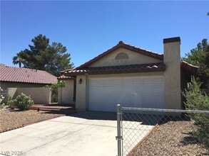 Building Photo - 3966 Avocado Dr