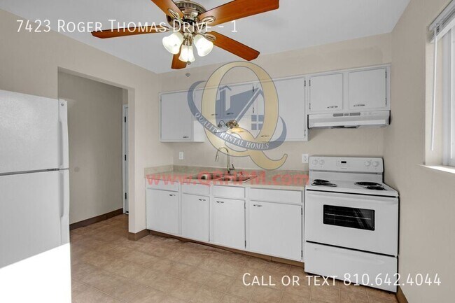 Foto del edificio - 7423 Roger Thomas Dr