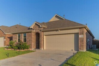 Building Photo - 2106 Fimbry dr