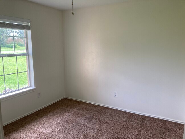 Foto del edificio - 15210 Oaks West Dr