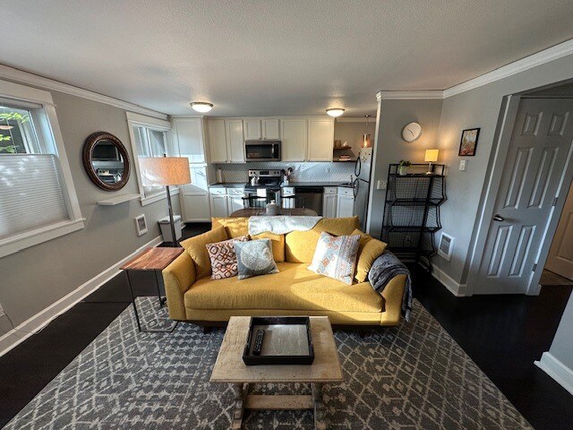 Foto del edificio - 7112 N Richmond Ave